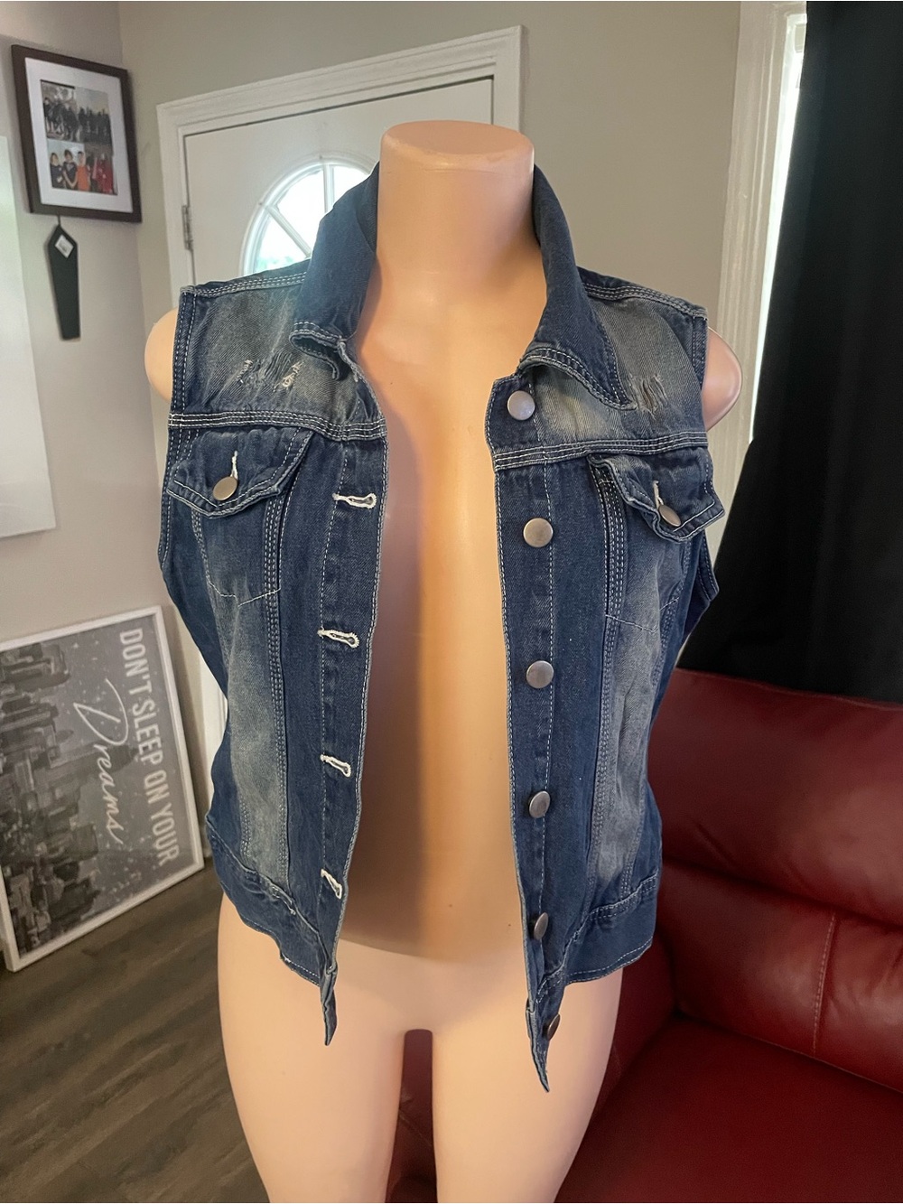Sleeveless Distressed Dark Blue Denim Jean Vest top medium y2k